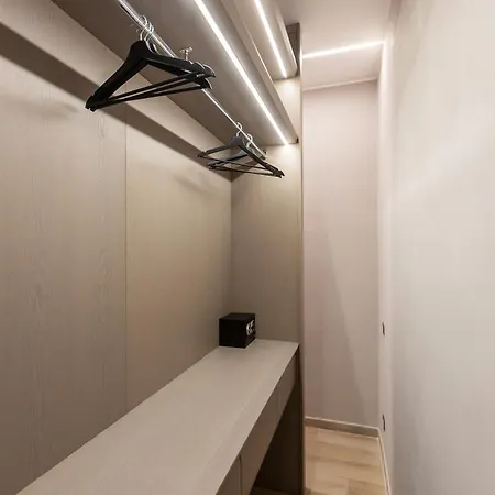 Iron Luxury Guest house