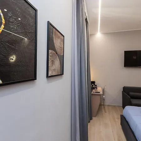 Iron Luxury 4* Rome