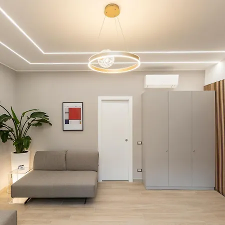 Iron Luxury Rome