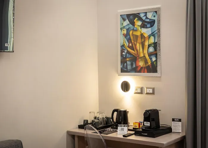 ゲストハウス Iron Luxury ローマ