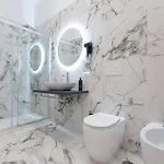 Iron Luxury Affittacamere 4*