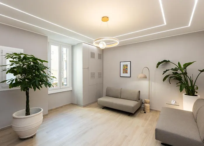 Iron Luxury 4*